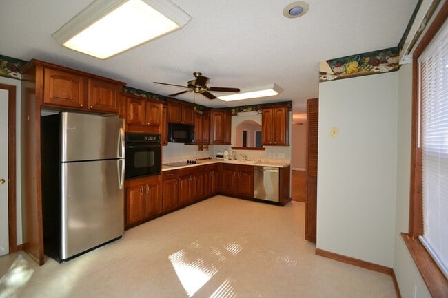 Photo - Great 3 Bedroom 2 Bath rental in a wonderf...