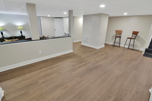 Photo - 73 Willow Tree Cir