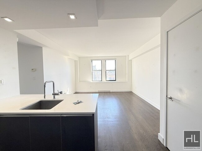 WEST END AVENUE - WEST END AVENUE Apartment Unit 17MO