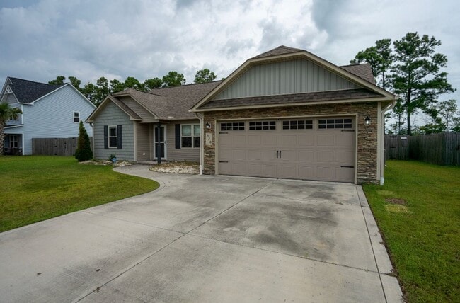 Photo - 3 Bedroom, 2 bath beautiful home - Bridgeport Community Sneads Ferry