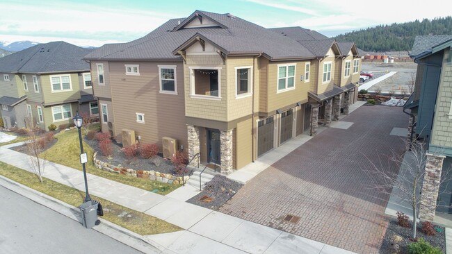 Liberty Lake Stonehill Luxury Condo in the... - Liberty Lake Stonehill Luxury Condo in the...