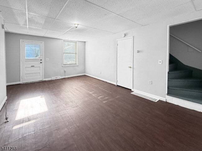 Photo - 201 Cedar Alley