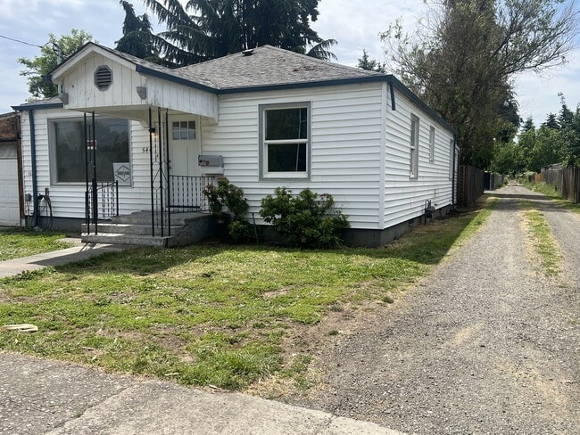 Photo - 540 Tangent St