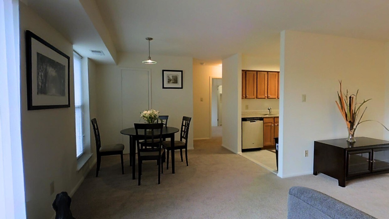 Photo - Radwyn Apartments