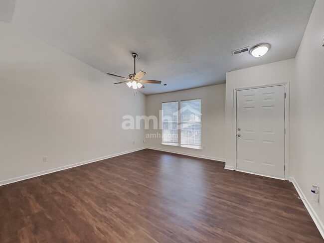 Photo - 3413 Braefield Dr