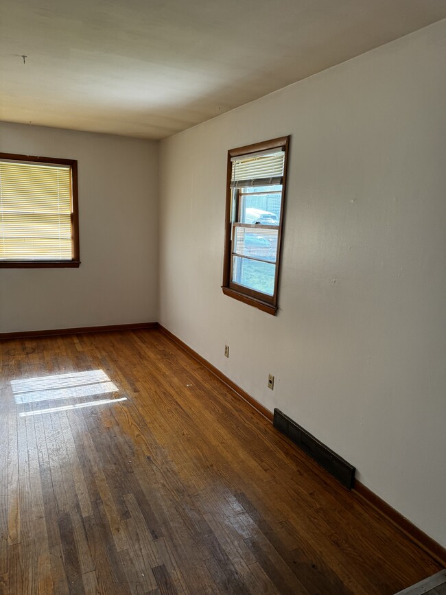 Photo - South Brown Building Unidad 209