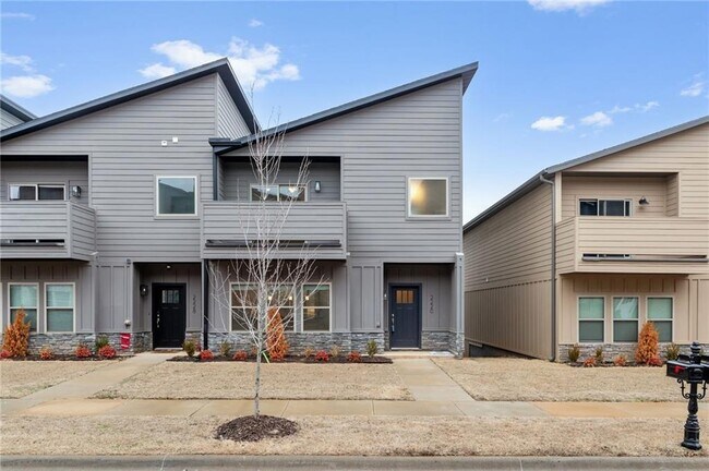 Photo - 2220 W Million Ln Townhome