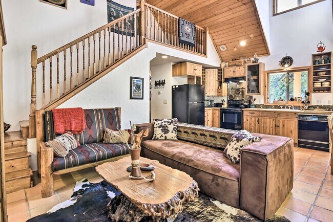 21561 E. Hideaway Ln.