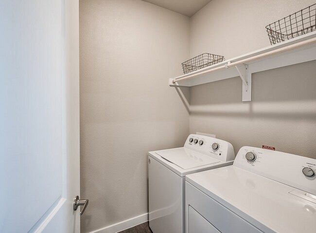 Photo - 10920 Day Rd Unidad 301.03