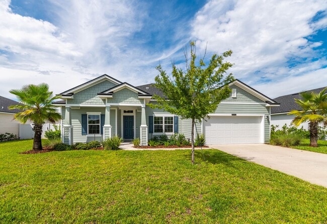 Building Photo - Beautiful Lakeside Retreat in Fernandina B... Rental