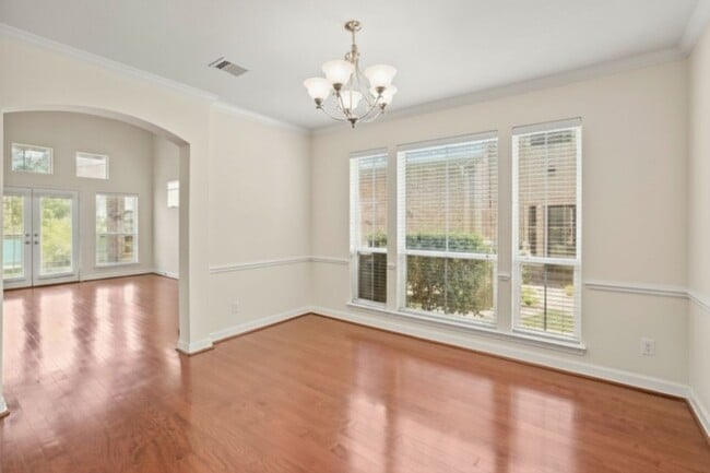 Photo - 2354 Waterford Park St