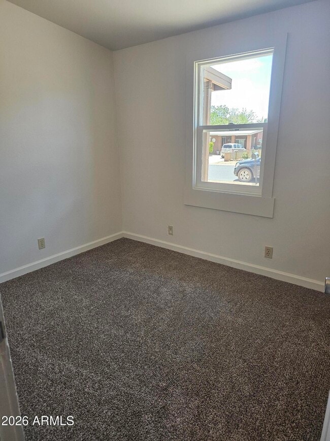 Photo - 165 Sherbundy St