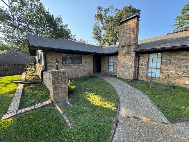 Photo - 1524 Timber Creek Dr