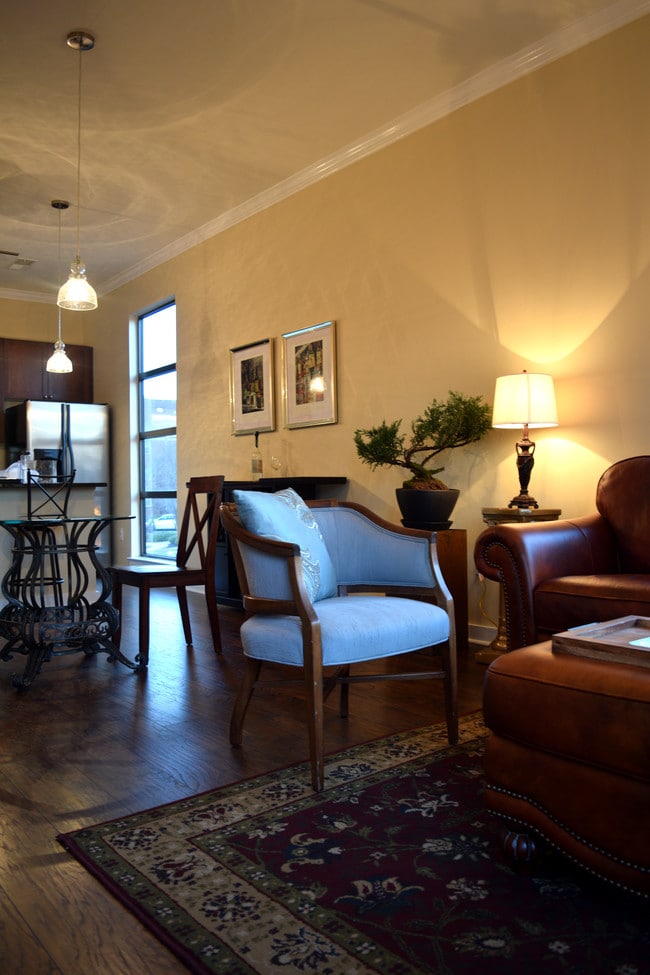 Photo - 525 E 6th St Unidad 215