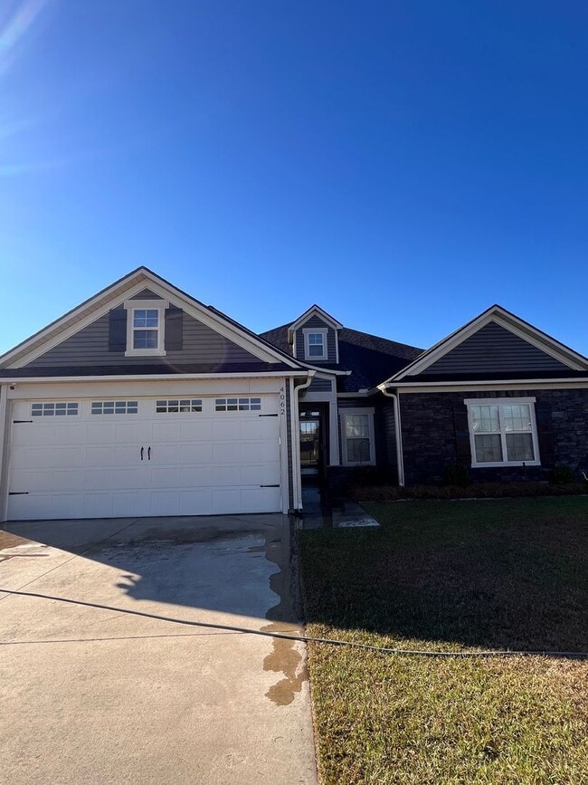 Photo - 4062 McKenzie Ln