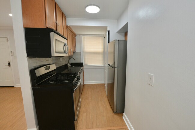 Photo - 1209 47th Pl NE