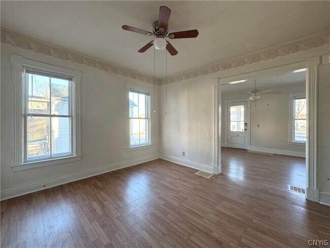 Photo - 146 E Main St