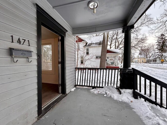 Building Photo - 1471 Hoyt St Unit #1