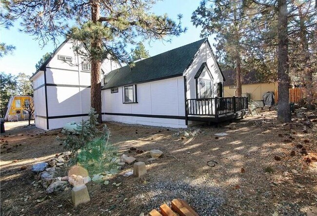 158 Leonard Ln