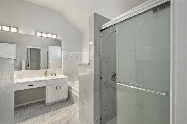 Photo - 6605 Gardenia Dr