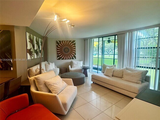 3475 N Country Club Dr Unit 105