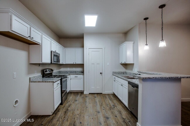 Photo - 2731 137th St