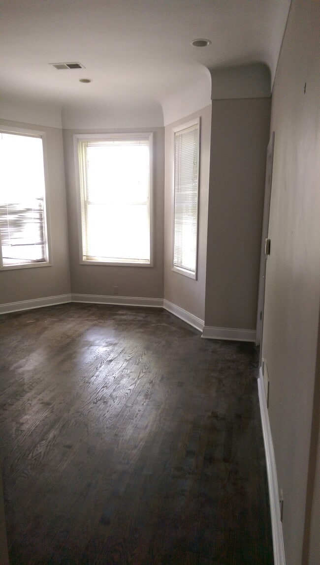 4849 N Seeley Ave Unit 1