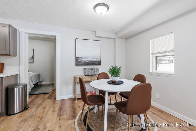 Photo - 1543 Beidler St Unit 2