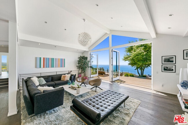 Photo - 27450 Calicut Rd