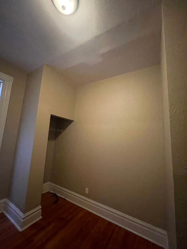 2664 Nebraska Ave Unit B