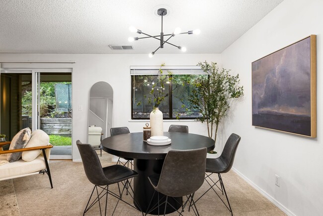 Photo - Private End-Unit Condo in Southeast Boise | Pool Access + Great Location