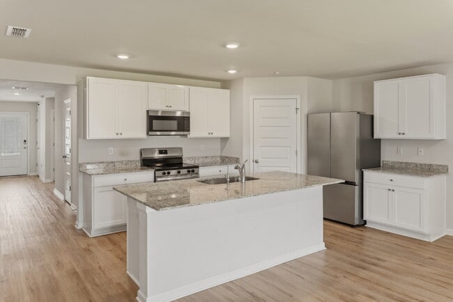 Photo - Huge 4 bedroom 2 bathroom home in Southwood