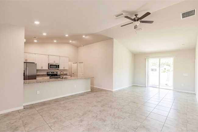 Photo - READY TO RENT! 4 Bed 2 Bath in Gator Circle!