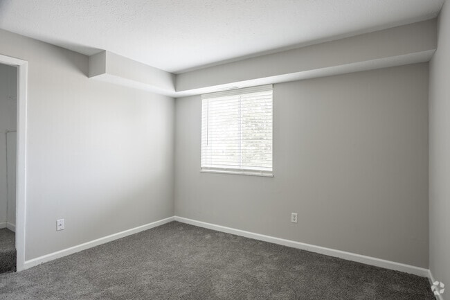 2BD, 1.5BA - 1,080SF