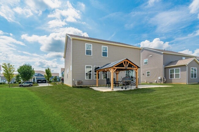 630 Holbrook Dr