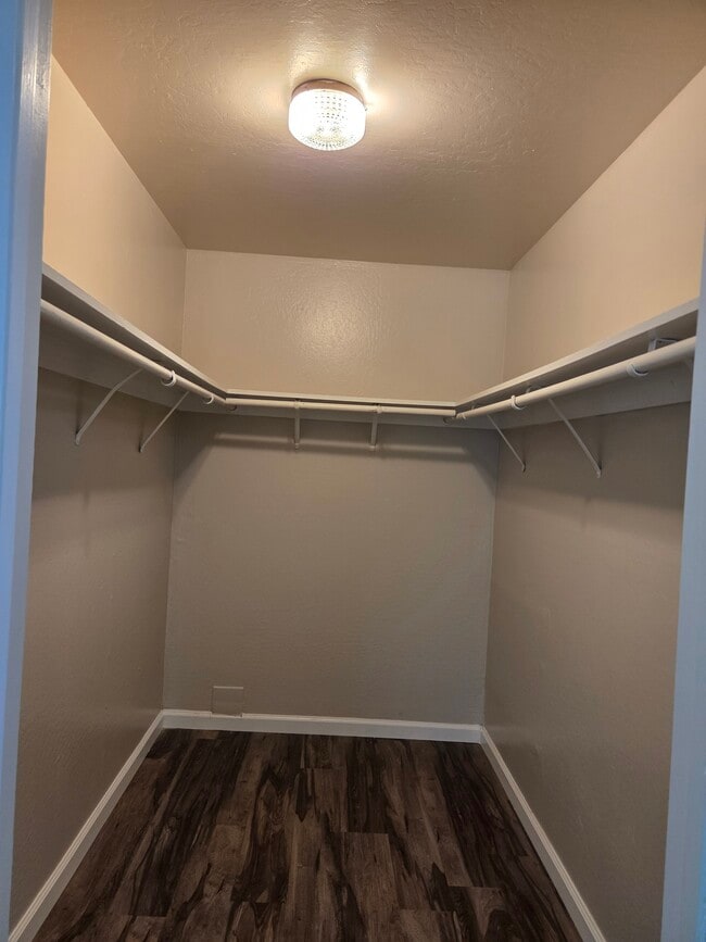 Photo - 25684 Spring Dr Unit D