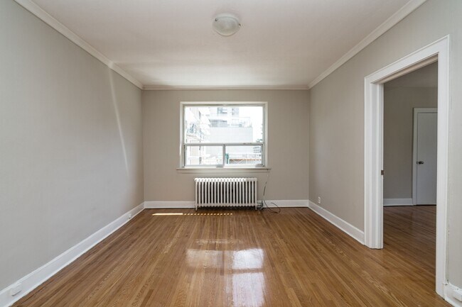 1510 Bathurst St Unit 305