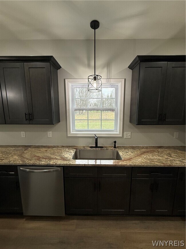 Photo - 5156 Berg Rd