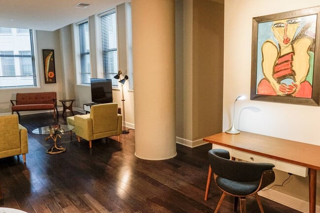 Photo - 245 E Main St Unit ID1094664P