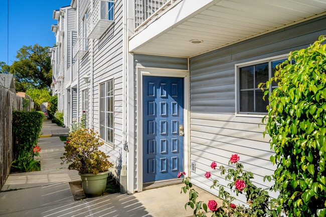 Photo - 1030 Ruberta Ave Unit 12