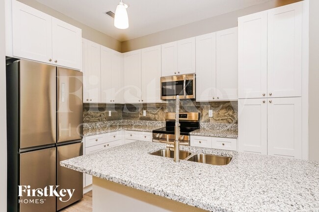 Photo - 446 Reading St SE