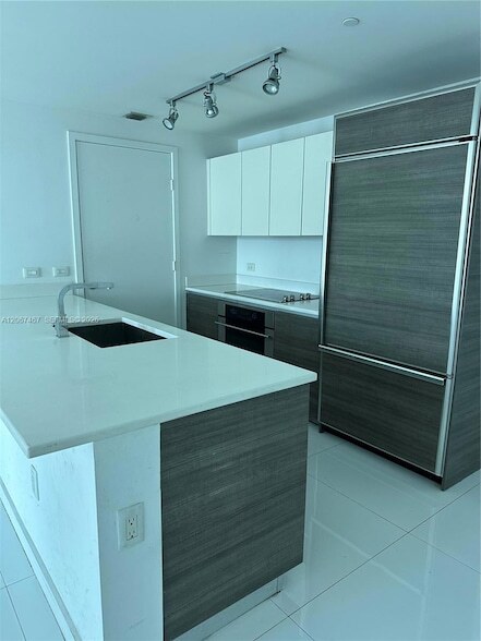 Photo - 1100 S Miami Ave Unidad 2708
