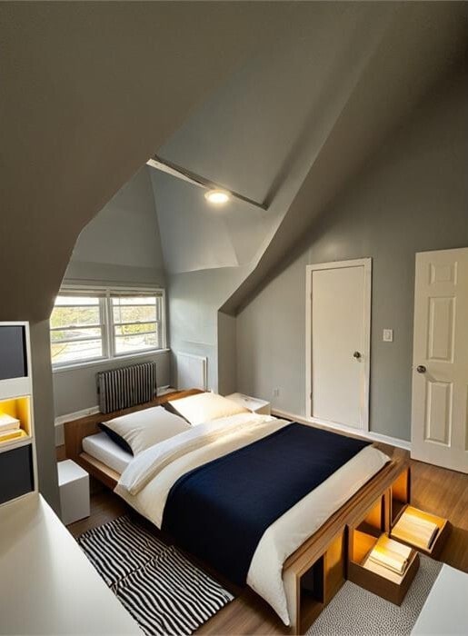 Photo - 240 Dixon Ave