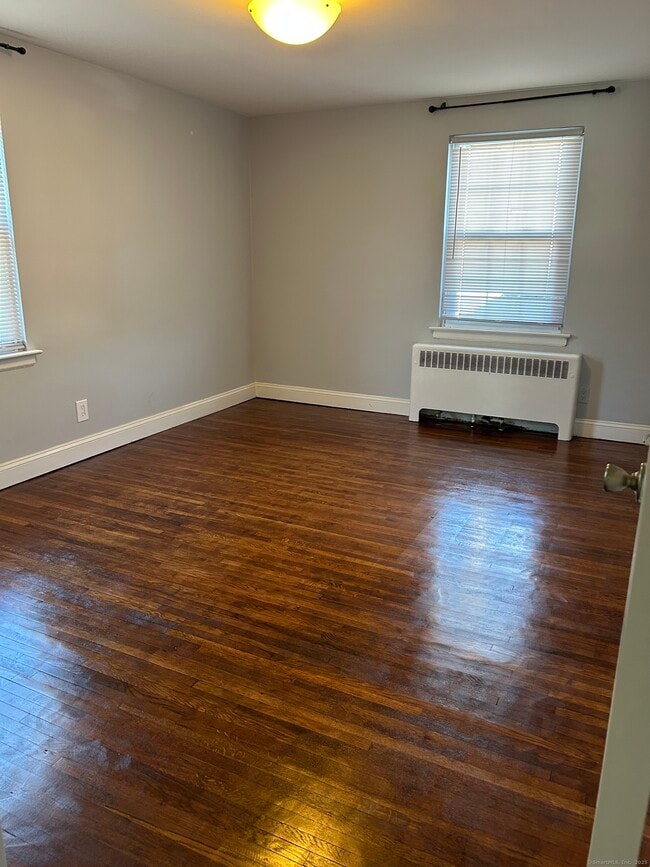 Photo - 45 Standish Rd Unit APT 2