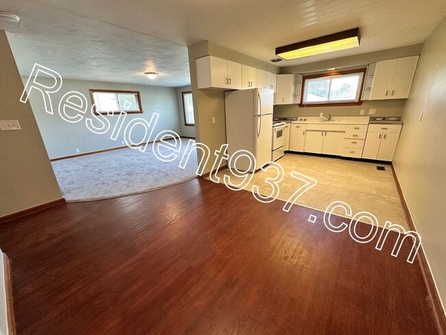 Photo - 3 Bed 1 Bath Home