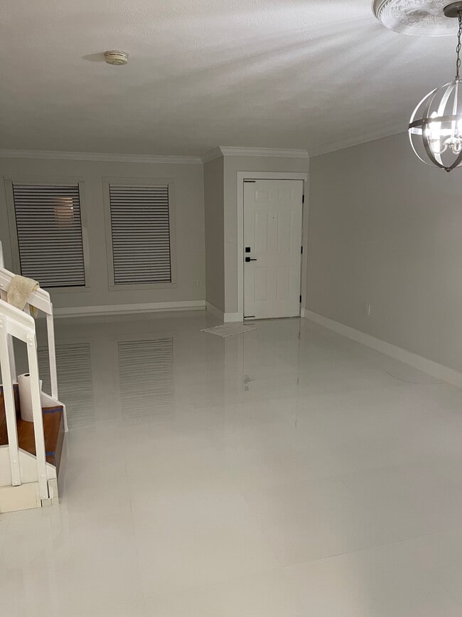 Photo - 9191 Fontainebleau Blvd