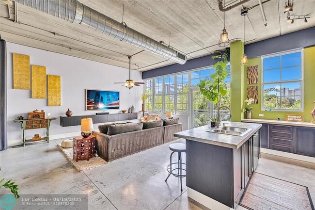 Photo - 425 N Andrews Ave Unidad 303 Rental