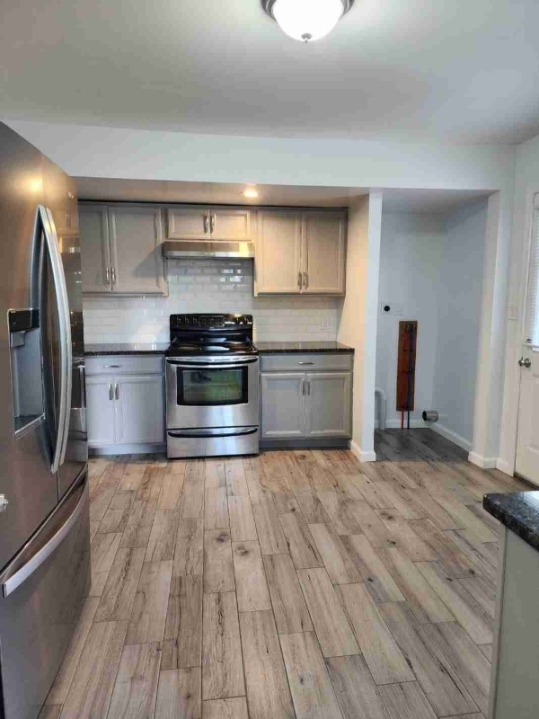 Photo - 1832 Price St Apartment