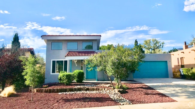 Building Photo - Complete Remodel In Highly Desirable NE He... Rental