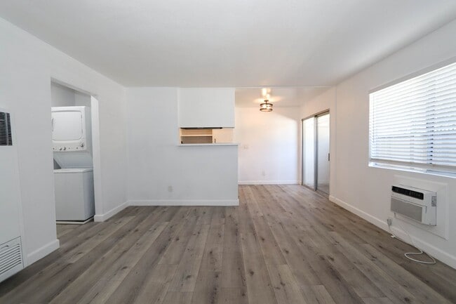 460 Vista Ave Unit B